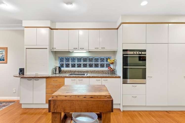 26 Coates Avenue Orakei_8