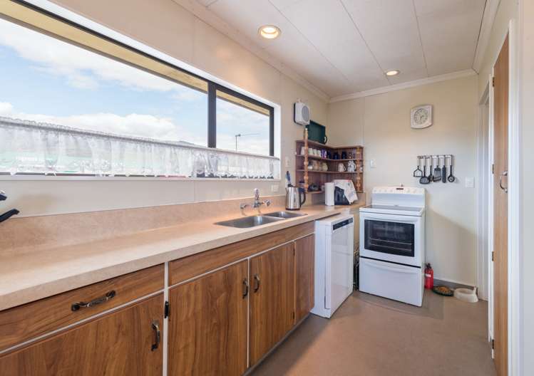 2 Andrew Street Stoke_7