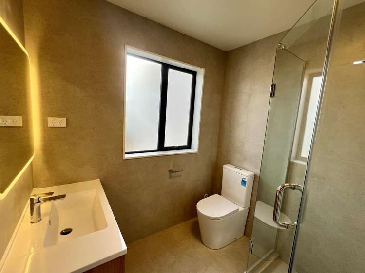 71b Royal Road Massey_10
