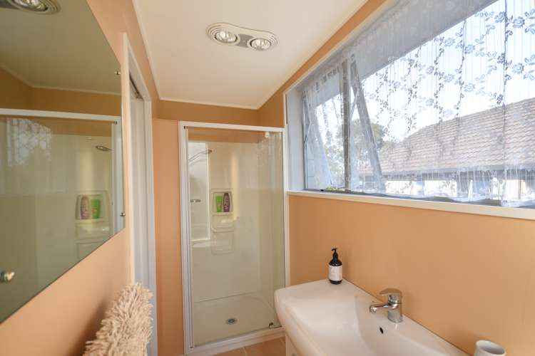 8 Estuary Crescent Fairfield_15