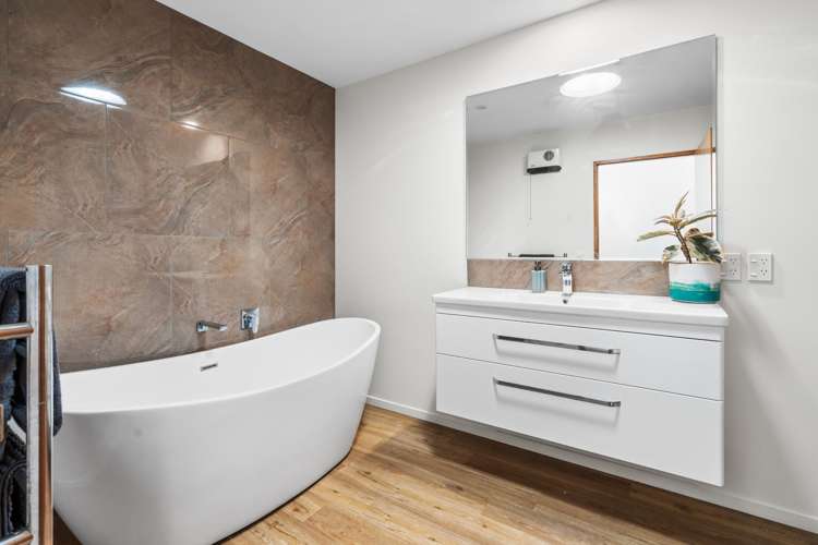 107 Kotuku Crescent Woolston_21