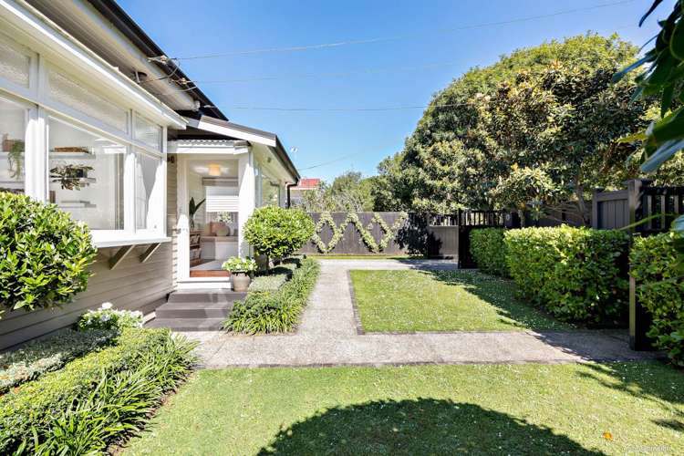 27 Jordan Avenue Onehunga_17