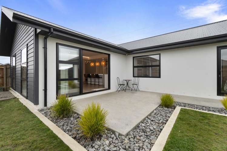 63 Atlantic Drive Fitzherbert_20