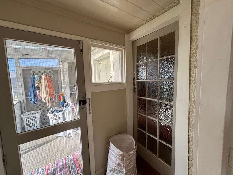  12 Fox Road Springvale_13