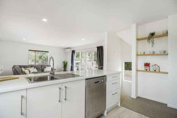 10/57 Gladstone Road Northcote_5