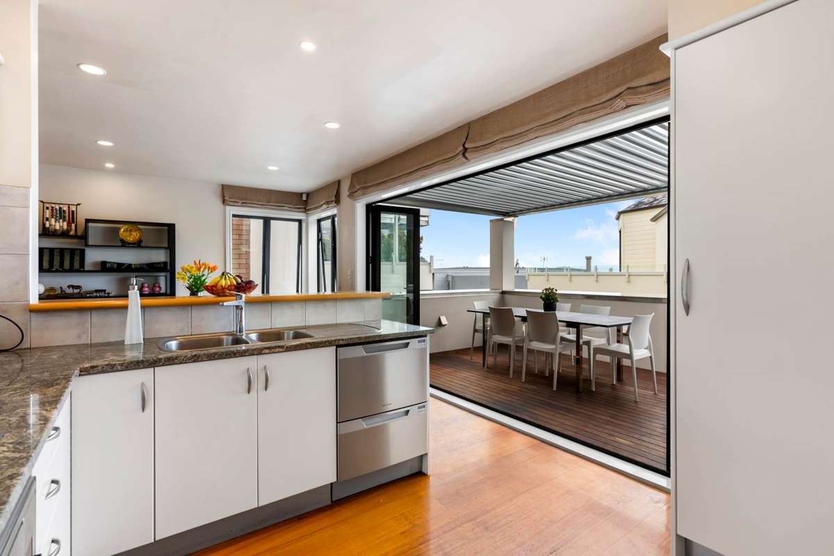 9/47 Shelly Beach Road_1