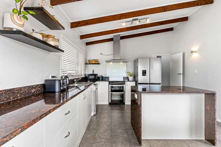 115 Kia Ora Road Beach Haven_9