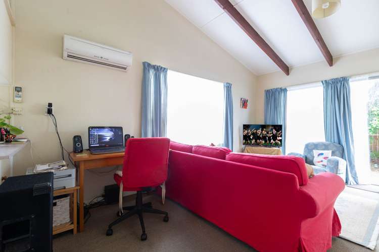 2/127 Parkers Road Tahunanui_6