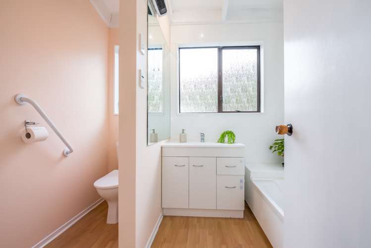 13 Invercargill Drive Kelson_14