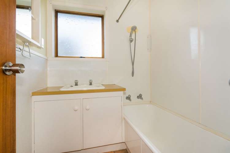 2/39 Francis Street Hauraki_17