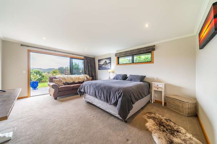 61A Colletts Road Mangaroa_10