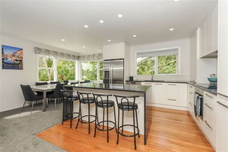 13 Fowey Avenue Te Atatu South_5