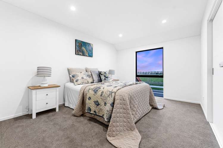 15 Karaka Village Parade Karaka_15