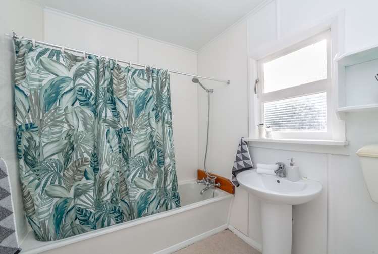 24 Johnston Street Featherston_12