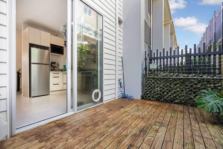 28 Ceramic Lane New Lynn_8