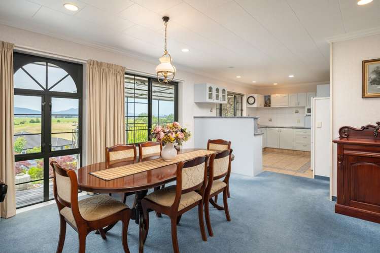 27 Pine Hill Rise Fairhall_13