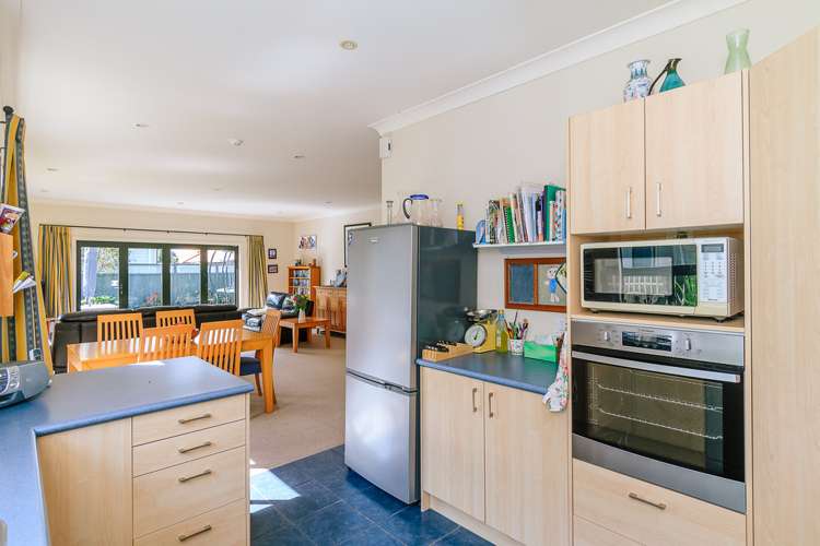 9 Heretaunga Street Petone_5