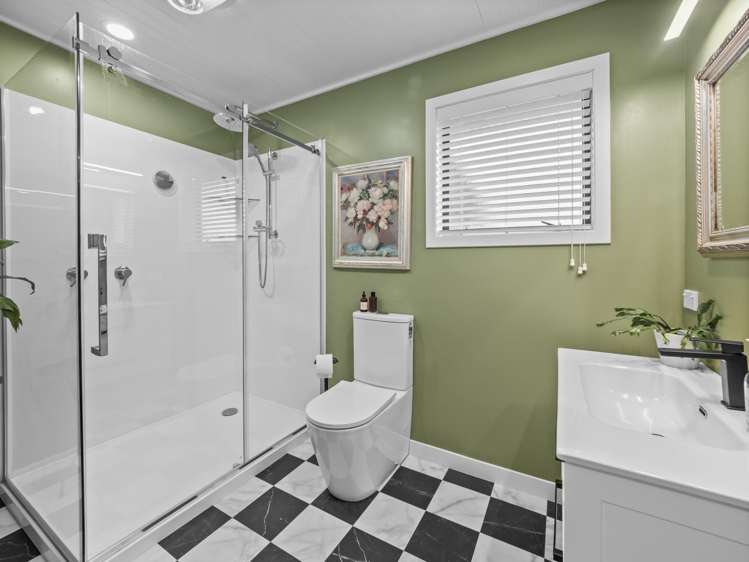 51 Kelvin Crescent Allenton_18