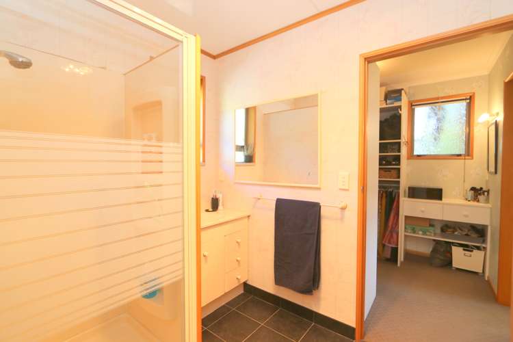 98 Grant Road Otatara_21