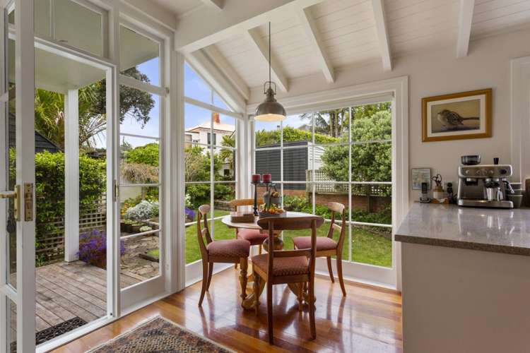 2 Takarunga Road Devonport_10