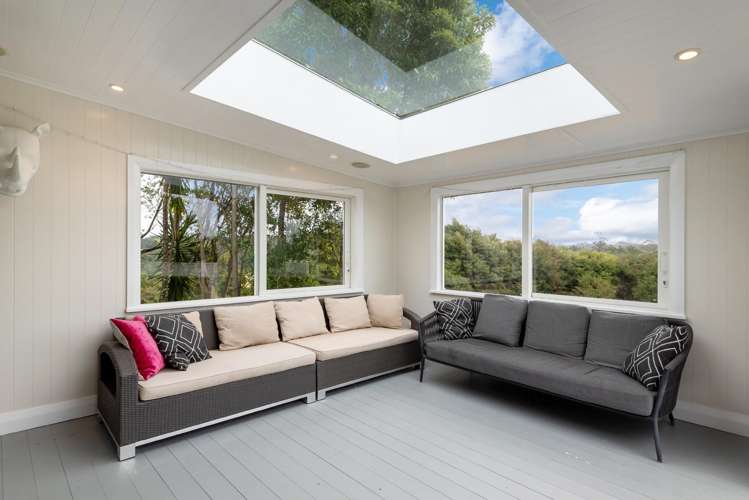 1268 East Coast Road Redvale_9