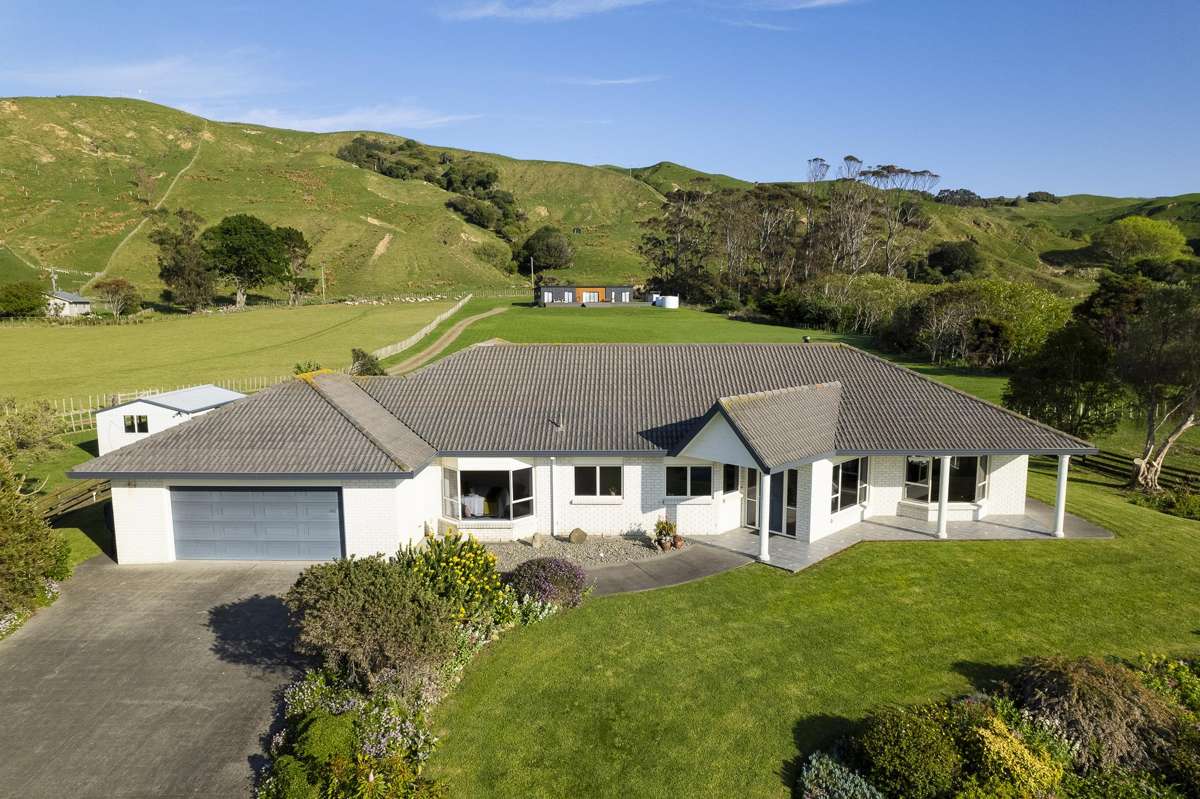 858 Wainui Road_0