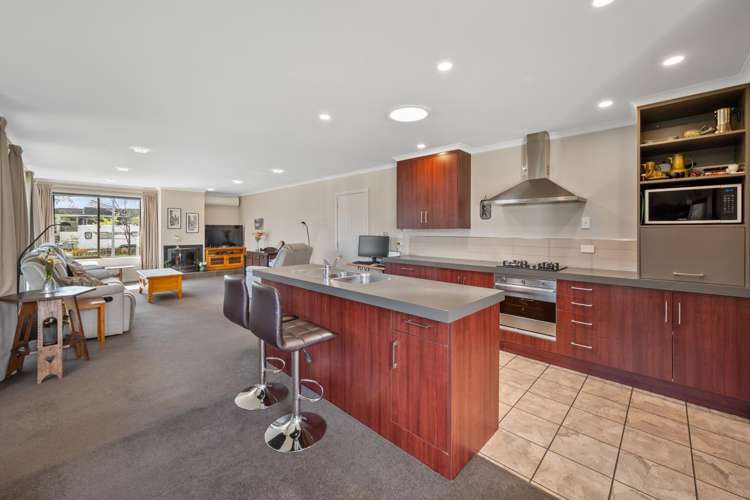 35 Larch Crescent Alexandra_21