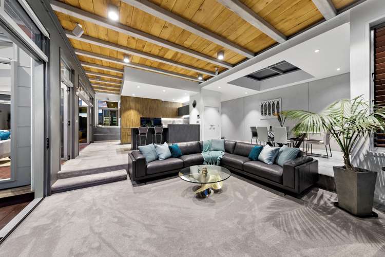 26 Rue Damarres Gulf Harbour_17