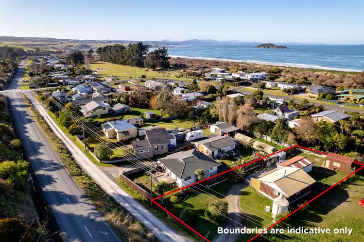 19 Connor Place Taieri Mouth_10