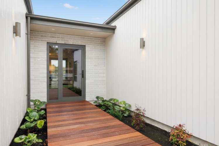 3 Waicola Drive Fitzherbert_4