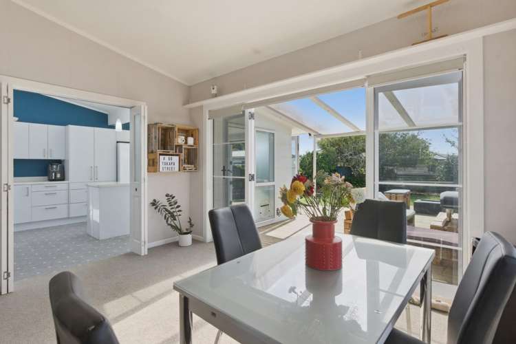 60 Tukapa Street Westown_7