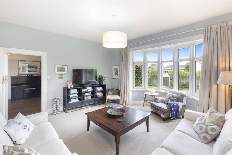 34 Mays Road St Albans_13