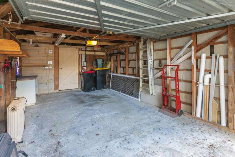 18 Tatahi Street Te Puru_22