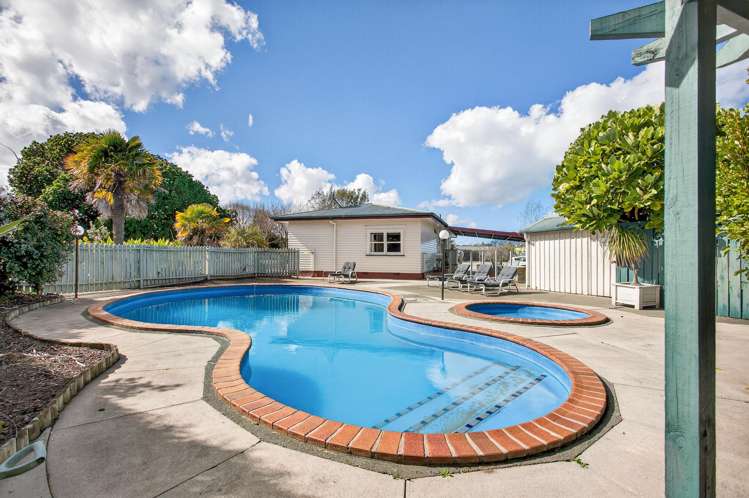 60 Main Road Makaraka_5