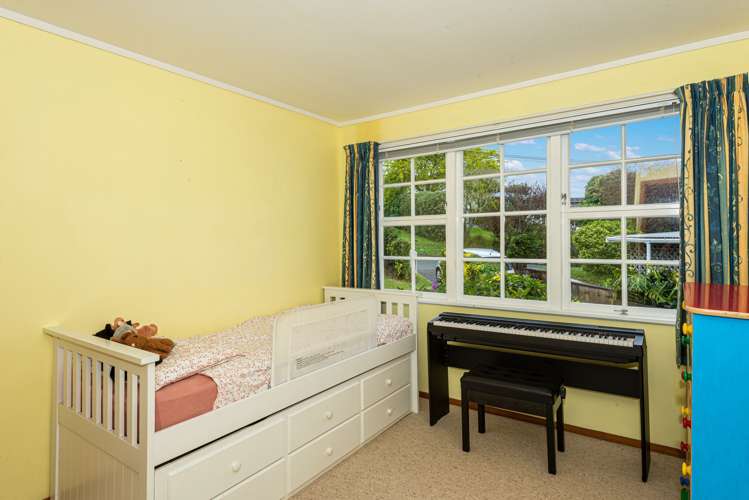 31 Clotworthy Crescent Onerahi_9