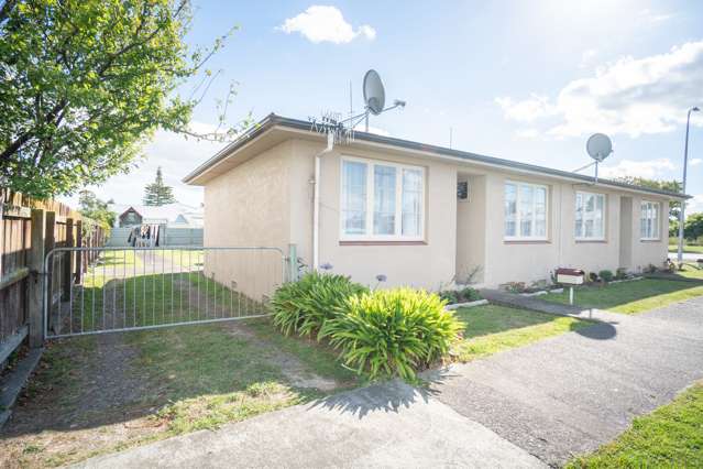 Central Unit in Friendly Feilding