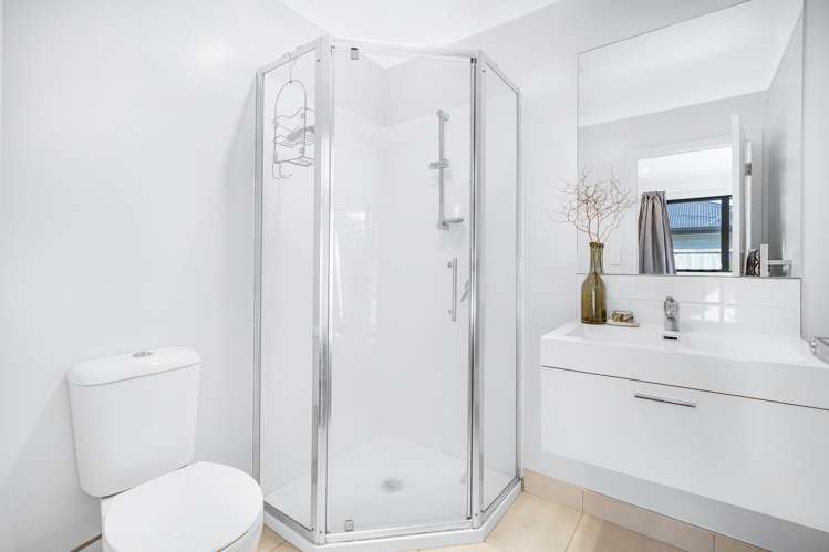 2/23 Montgomery Crescent Bader_8