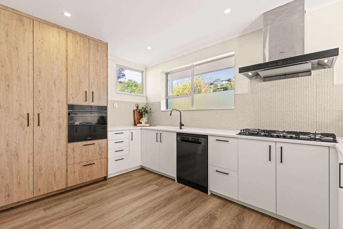 6 Soleares Avenue_5