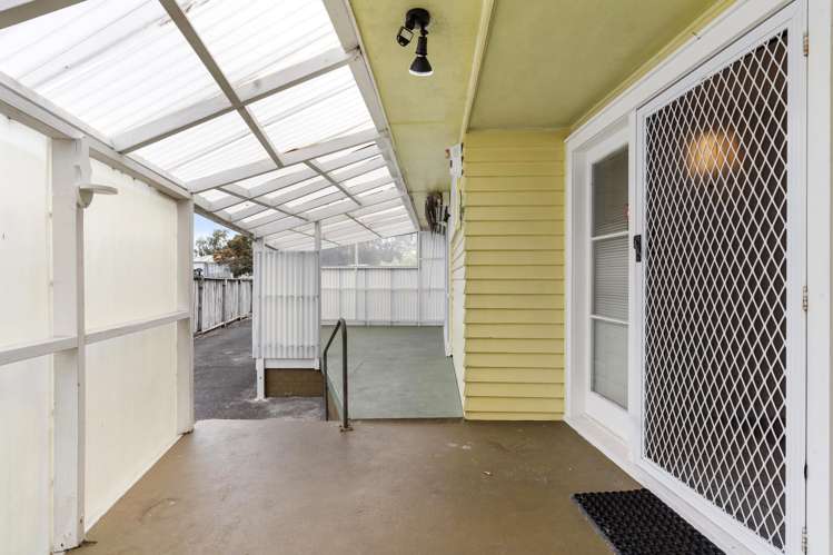 61 Larnoch Road Henderson_13