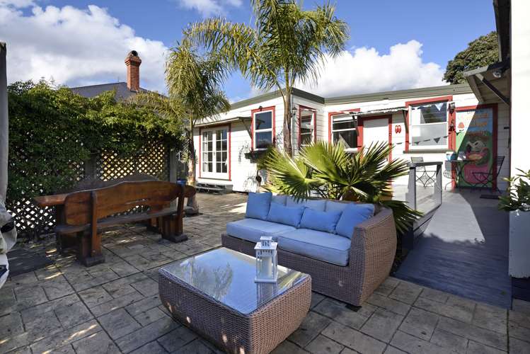 33 Trafalgar Street The Wood_19