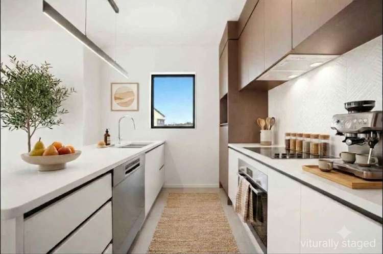 21/20 Melia Place_5
