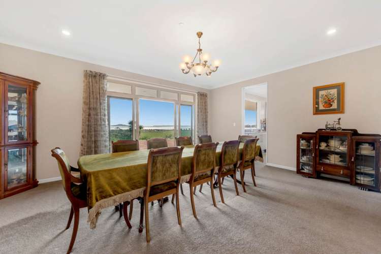 48 Porterfield Road Whitford_13