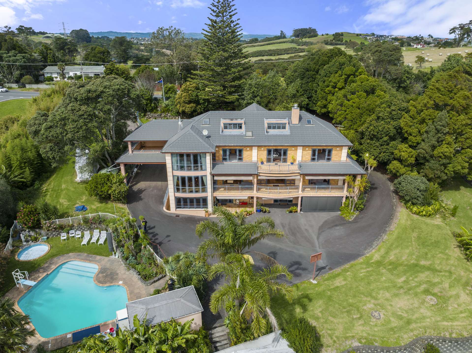 156 Redoubt Road Flat Bush Manukau City Houses for Sale One Roof