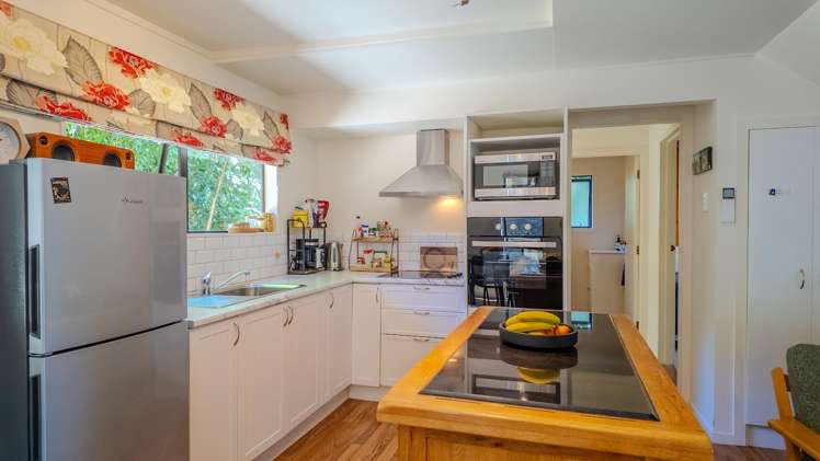 22 Victoria Road North Onetangi_4