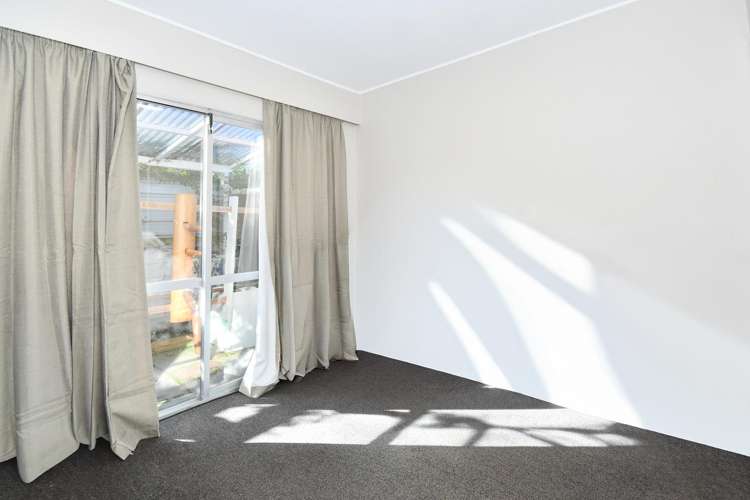 2/37 Hillside Road_4