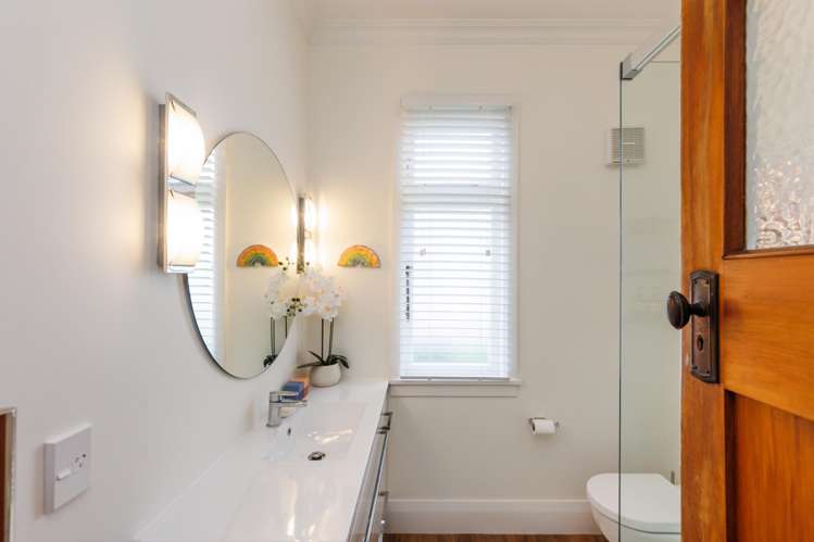 31 Hereford Street West End_21