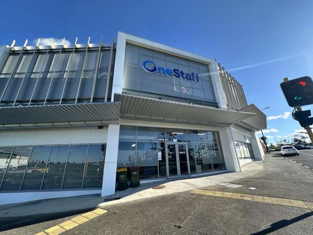 High-Profile Westgate Retail with Road Frontage
