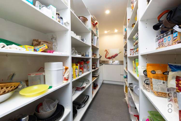 4 School Road Riverhead_17