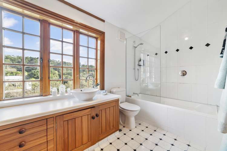 86 Nairn Street Mount Cook_8