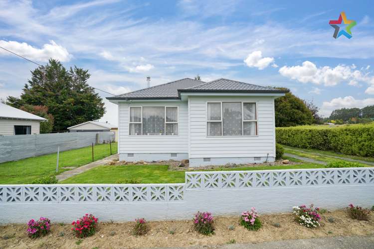 35 Sinclair Avenue Nightcaps_8